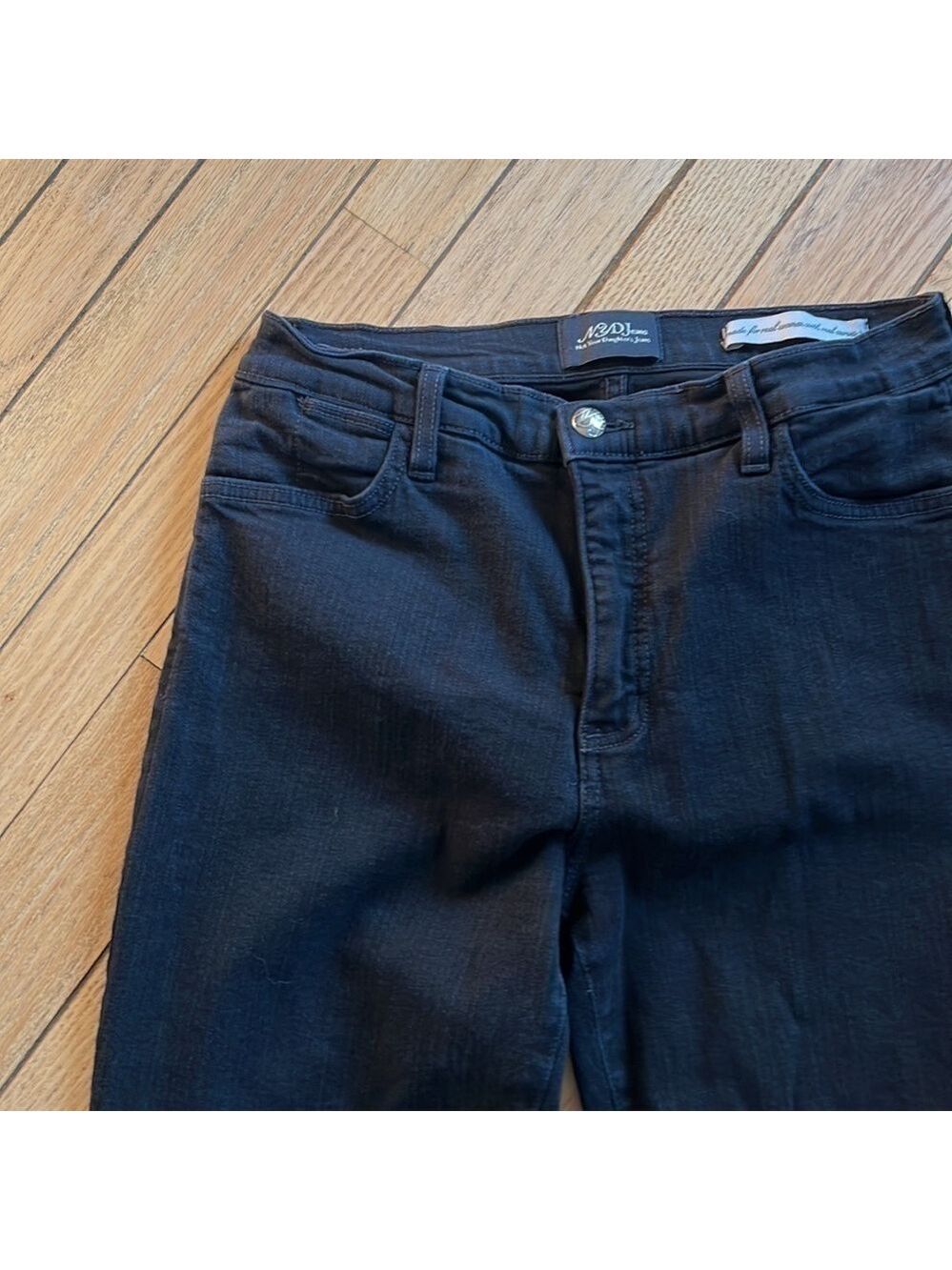 Not Your Daughter's Jeans Black Embellished Pockets - Picture 2 of 10